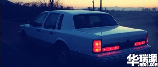 念念不忘：那些经典老车的尾灯设计