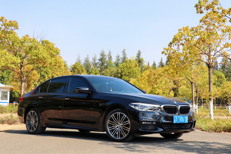 昭通二手宝马5系 2018款 530Li 2.0T 手自一体 领先版 M运动套装