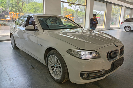榆林二手宝马5系 2014款 525Li 2.0T 手自一体 风尚设计套装